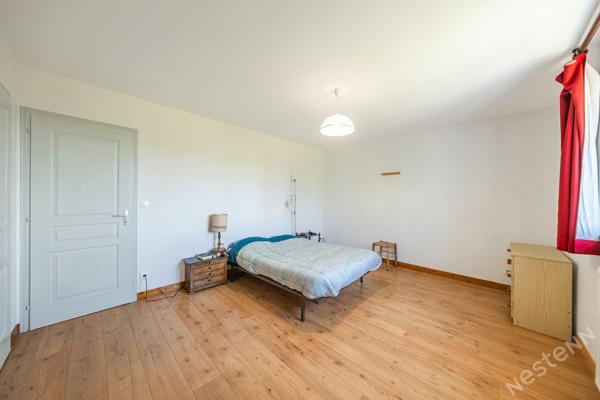 Maison familiale de 170 m² avec 4 chambres  à Châtenoy Le Royal