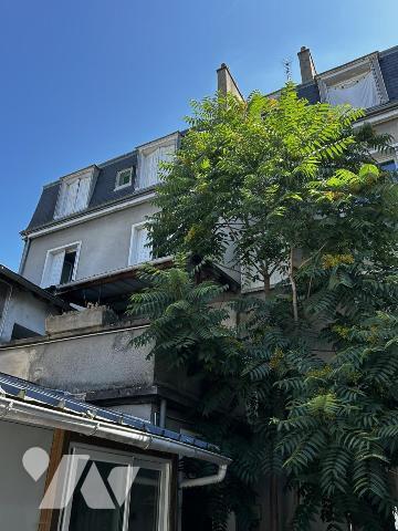 Près de la médiathèque F3