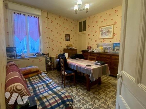 FRESNOY LE GRAND / CENTRE VILLE - IMMEUBLE