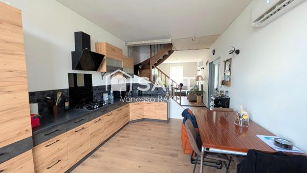 MAISON DE VILLE 105 M² 3 CHAMBRES GARAGE JARDIN ET DEPENDANCE