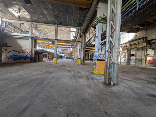 Locaux industriels à louer GIVORS (69) 2250 m²
