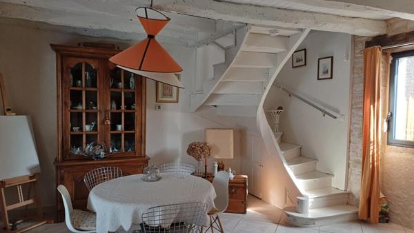 Splendide demeure de 1901 à 10 minutes de THENON