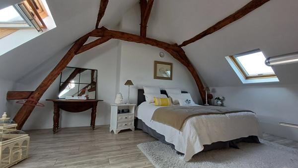 Splendide demeure de 1901 à 10 minutes de THENON