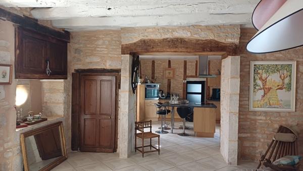 Splendide demeure de 1901 à 10 minutes de THENON