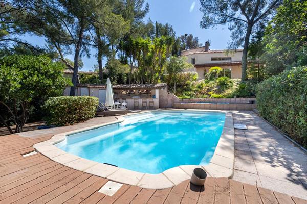 Villa 265m2 avec Parc de 3 000m2 - Costebelle