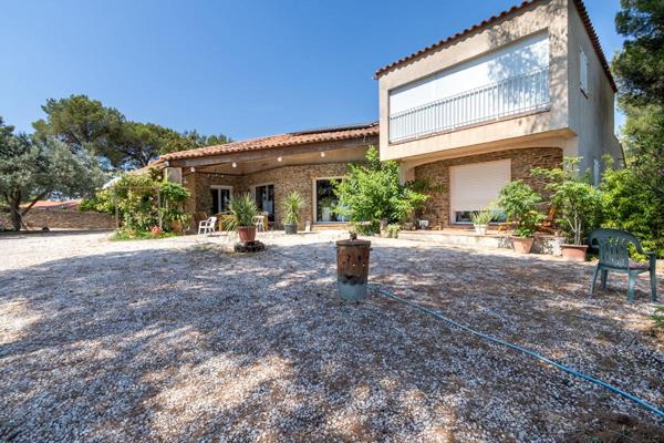 Villa 265m2 avec Parc de 3 000m2 - Costebelle