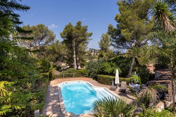 Villa 265m2 avec Parc de 3 000m2 - Costebelle
