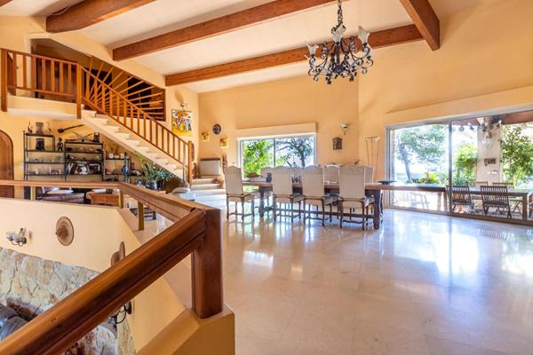 Villa 265m2 avec Parc de 3 000m2 - Costebelle