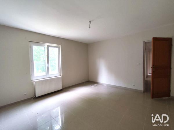 Location local d’activité 526 m² Nogent-le-Phaye