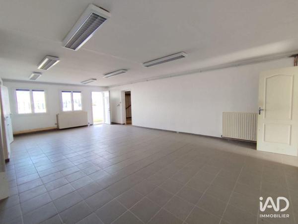 Location local d’activité 526 m² Nogent-le-Phaye