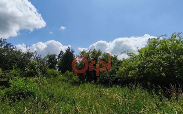 Maison à vendre    4 pièces • 140 m2 Villers-Faucon