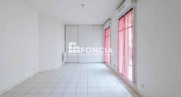 À vendre Studio 30.54 m² - Bussy-saint-georges 77600
