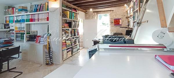 Grande maison de village avec jardin clos