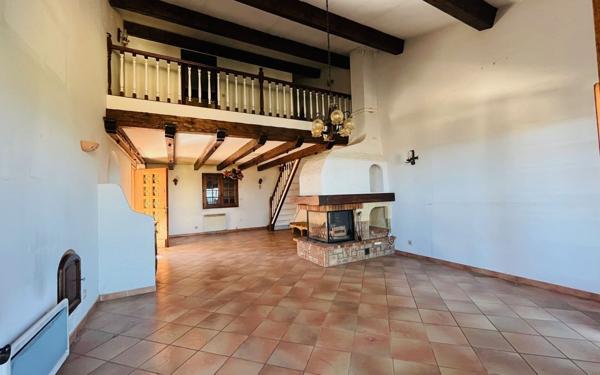 Maison à vendre    5 pièces • 150 m2 La Seyne-sur-Mer