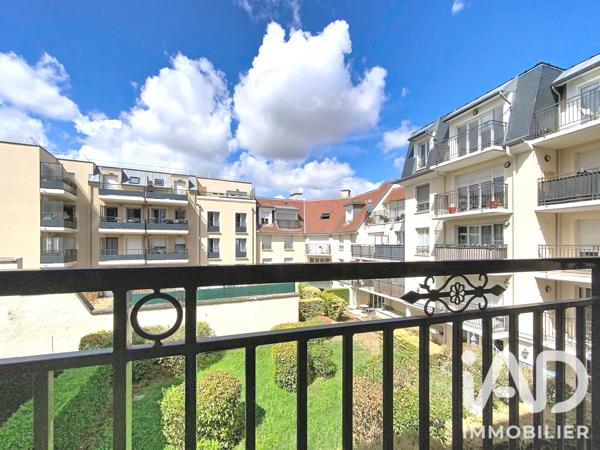 Appartement à vendre 3 pièces 66,44 m² Saint-Cyr-l'École
