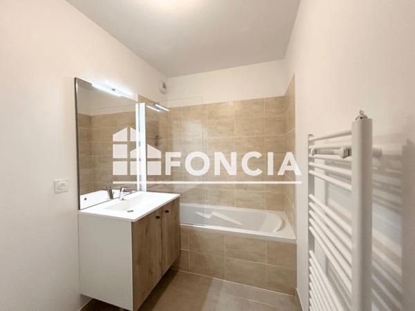Location Appartement 3 pièces 65.67 m² - 60/62 Avenue de Saige Pessac 33400