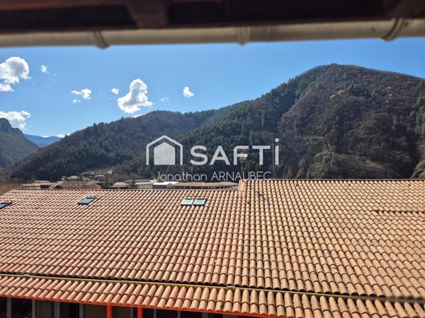 Investisseurs, découvrez un immeuble de 10 appartements offrant un fort potentiel de rentabilité au cœur de Digne-les-Bains.