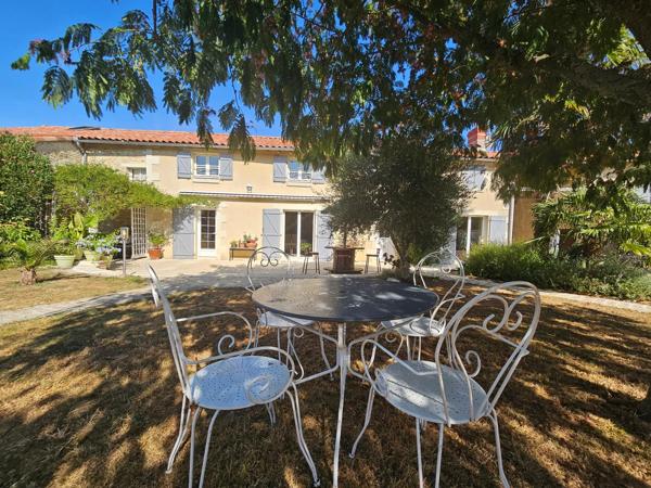 Maison à Loudun, 86200 - 8 pièces 167m²