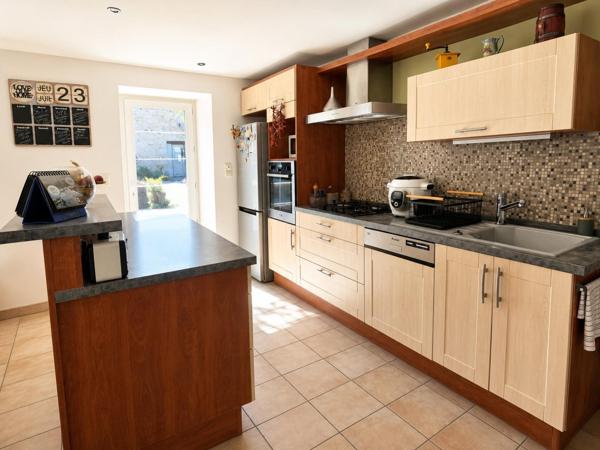 Maison à Loudun, 86200 - 8 pièces 167m²