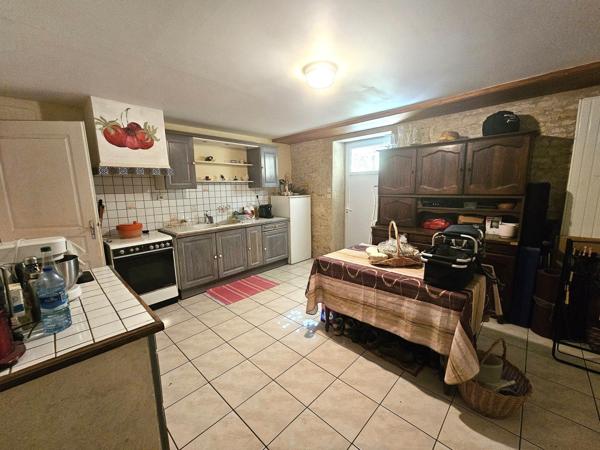 Maison à Loudun, 86200 - 8 pièces 167m²
