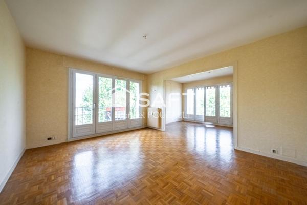 DIJON Centre ville - cité gastronomique. - Appartement 3 pièces de 78 m2 - Balcon - Garage fermé en sous-sol