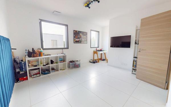 Maison à vendre    5 pièces • 275 m2 Assas