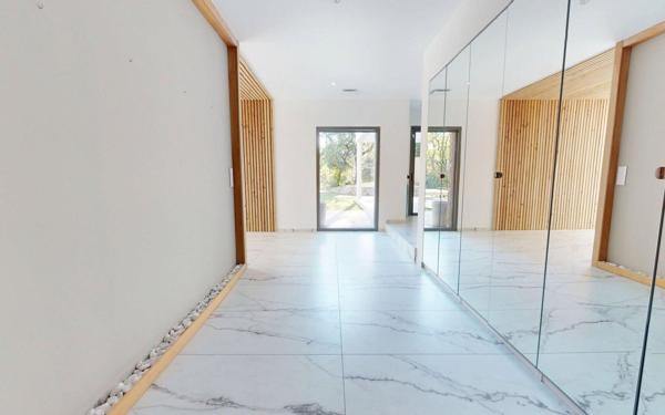 Maison à vendre    5 pièces • 275 m2 Assas