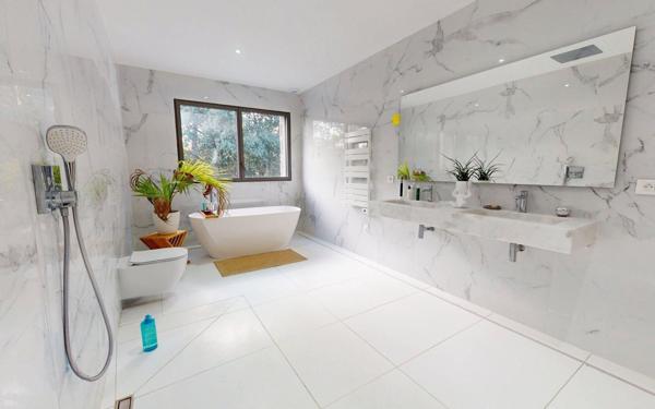 Maison à vendre    5 pièces • 275 m2 Assas