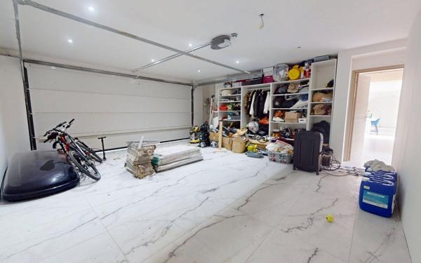 Maison à vendre    5 pièces • 275 m2 Assas