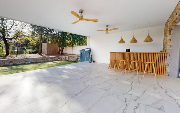 Maison à vendre    5 pièces • 275 m2 Assas