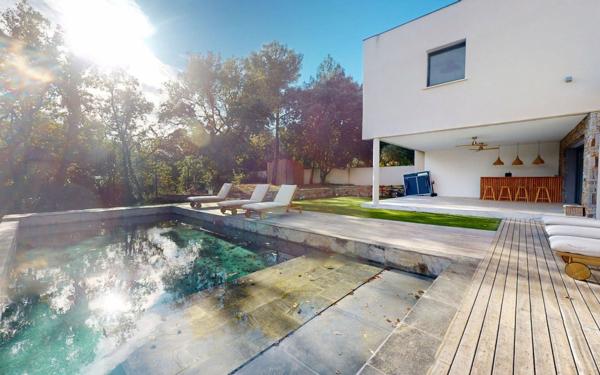 Maison à vendre    5 pièces • 275 m2 Assas