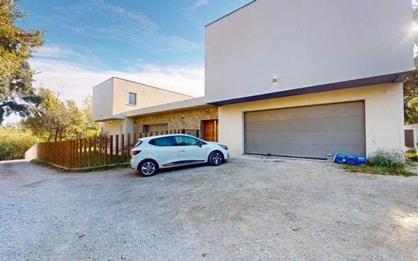 Maison à vendre    5 pièces • 275 m2 Assas