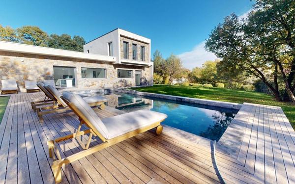 Maison à vendre    5 pièces • 275 m2 Assas