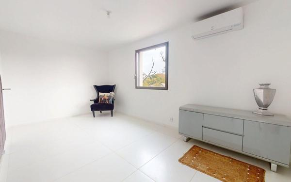 Maison à vendre    5 pièces • 275 m2 Assas