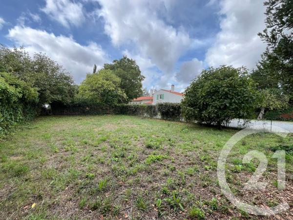 Terrain à vendre  337 m2 L EGUILLE - 17