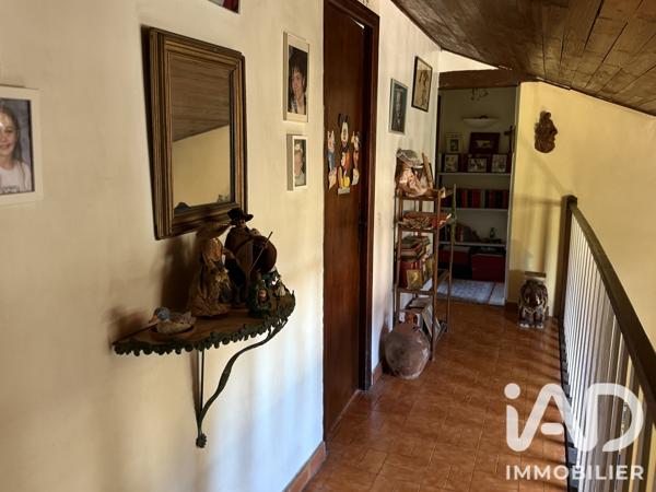 Maison à vendre 12 pièces 249,79 m² Fayence