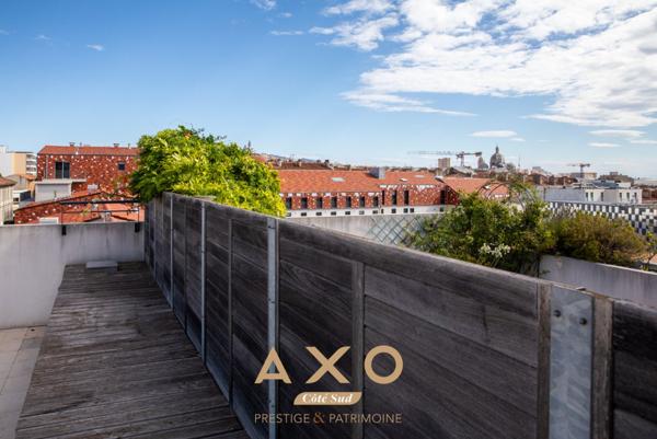 MARSEILLE  LA JOLIETTE  APPARTEMENT T4  91 M²  TERRASSE 100 M²  VUE PANORAMIQUE  BOX FERMÉ  470 000 