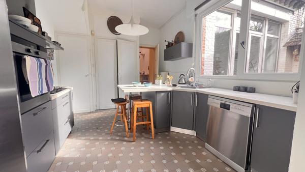 Immeuble à vendre, 300 m² - Roubaix 59100