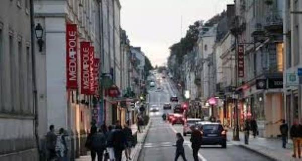 Murs commerciaux Laval