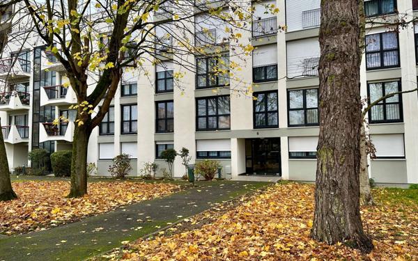 Appartement à vendre    3 pièces • 64,40 m2 Chennevières-sur-Marne