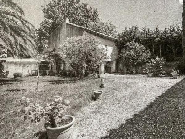 MAS DE VILLE DU 18 ème SIECLE