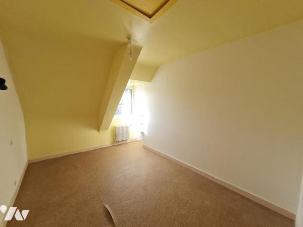 À Vendre à Saint-Barnabé Maison mitoyenne située à 10 minutes de Loudéac