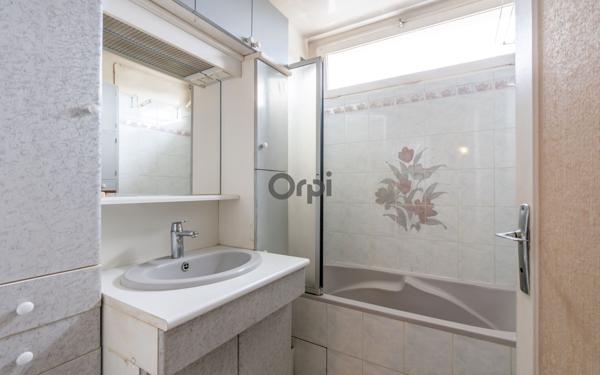 Appartement à vendre    3 pièces • 66,59 m2 Saint-Maur-des-Fossés