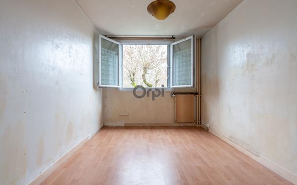 Appartement à vendre    3 pièces • 66,59 m2 Saint-Maur-des-Fossés