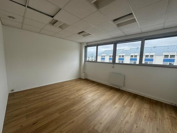 SAINT AVERTIN BUREAU A LOUER 20 M²