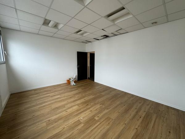 SAINT AVERTIN BUREAU A LOUER 20 M²
