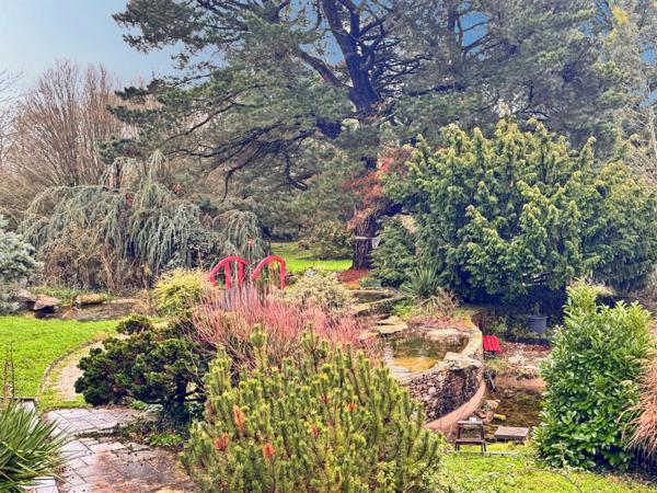 Propriété d’exception de 310 m2 aux portes d’Angers – Beaucouzé sur une parcelle de 7000 m2