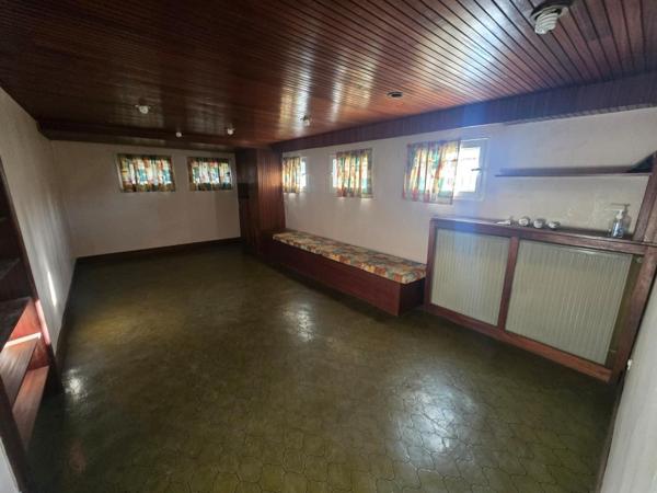 CENTRE DE CHASSE-SUR-RHÔNE – MAISON INDIVIDUELLE À RÉINVENTER – TERRAIN RARE DE 794 M² – SOUS-SOL COMPLET – FORT POTENTIEL D’AGRANDISSEMENT