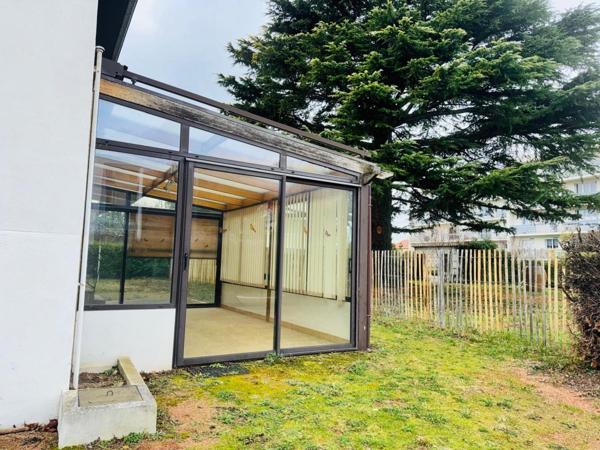 CENTRE DE CHASSE-SUR-RHÔNE – MAISON INDIVIDUELLE À RÉINVENTER – TERRAIN RARE DE 794 M² – SOUS-SOL COMPLET – FORT POTENTIEL D’AGRANDISSEMENT