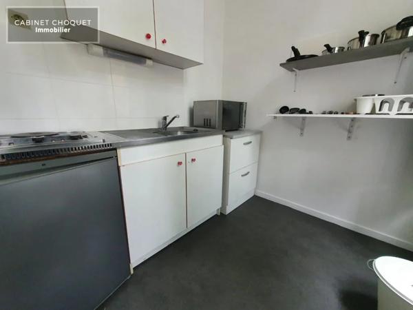F2 DUPLEX MEUBLE AVEC PARKING A LOUER - LILLE CENTRE - 36 m 2 - 766 € charges comprises par mois